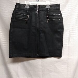 8TH OF LA Skirt, sz M, Black, zip down front,  front pocket, pre-owned